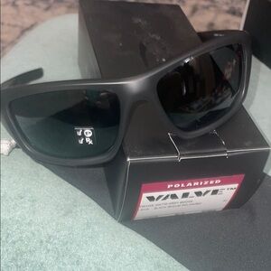 Oakley Polarized Valve Matte Black Sunglasses